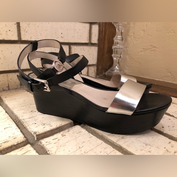 💥PRICE DROP💥 Michael Michael Kors - Wedges - Picture 8 of 14